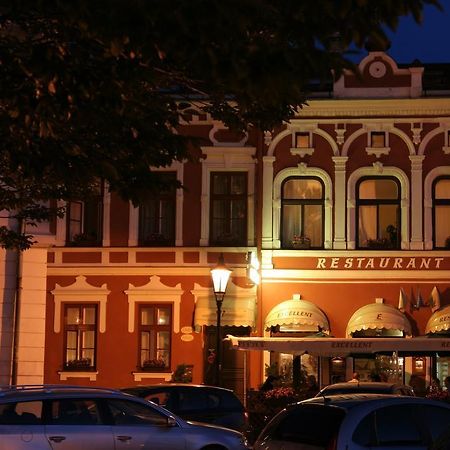 Hotel Excellent Kroměříž Kültér fotó