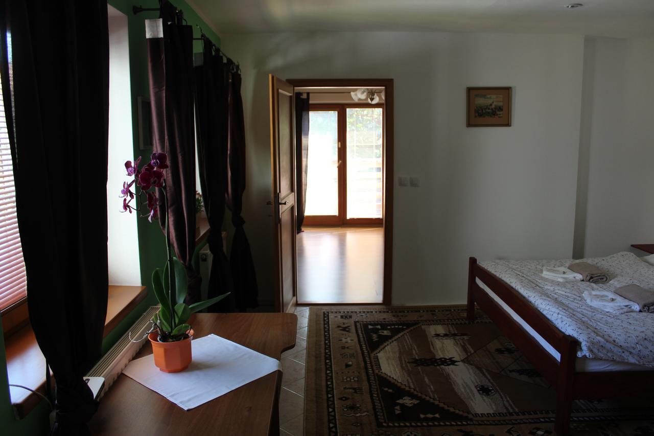 Hotel Excellent Kroměříž Kültér fotó