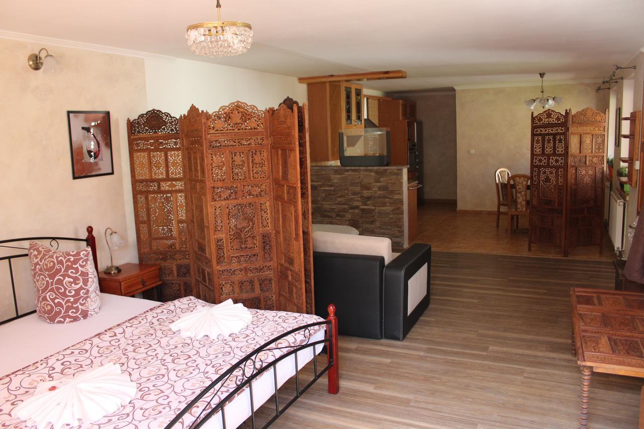 Hotel Excellent Kroměříž Kültér fotó