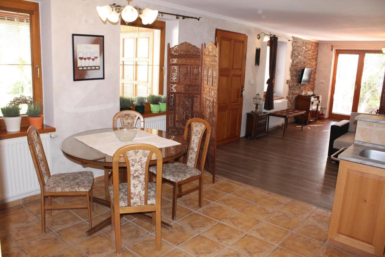 Hotel Excellent Kroměříž Kültér fotó