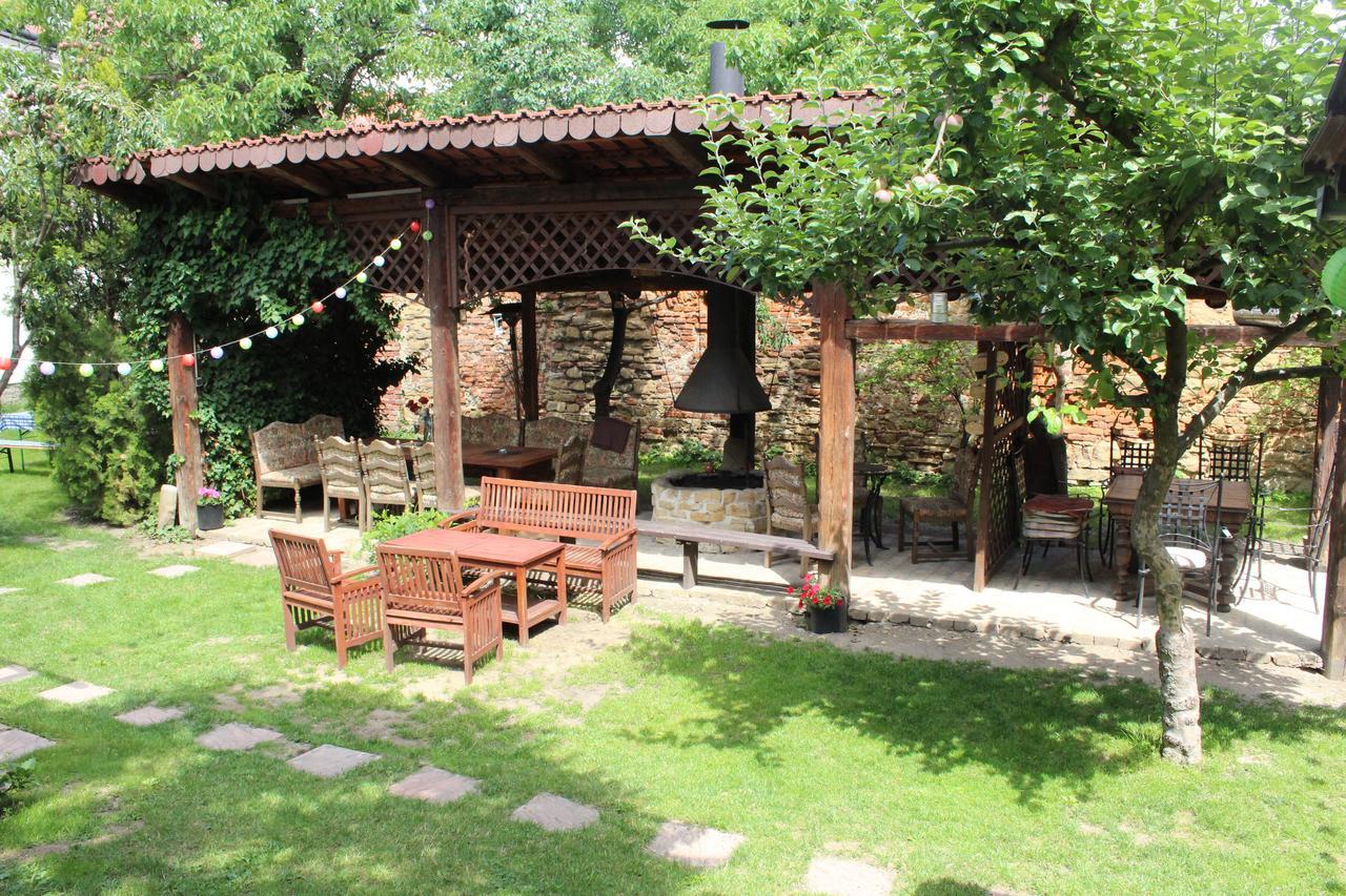 Hotel Excellent Kroměříž Kültér fotó