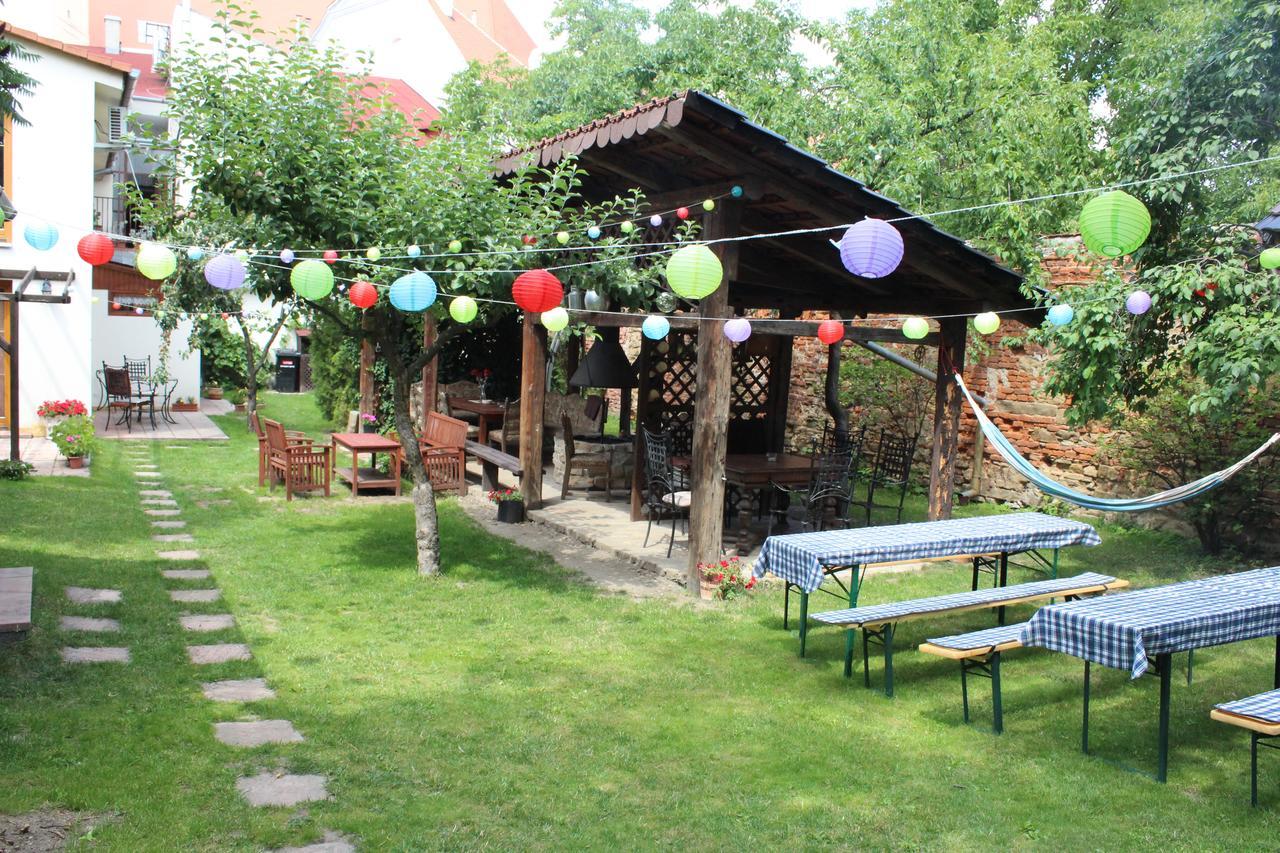 Hotel Excellent Kroměříž Kültér fotó